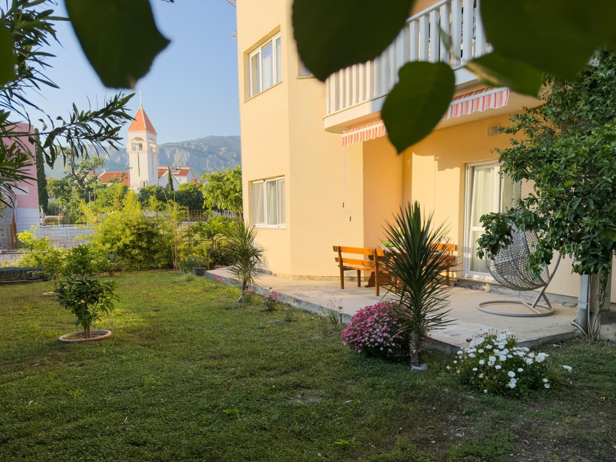 Apartments Piscina-Grey Подстрана Экстерьер фото